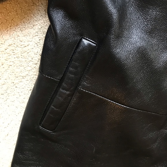 Danier Oversized Vintage Leather Jacket - Picture 3 of 4